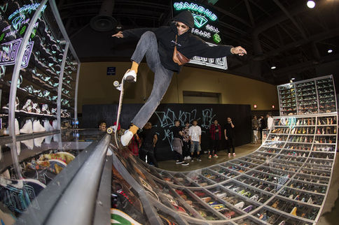 Plexiglass Mini Ramp — California, USA
